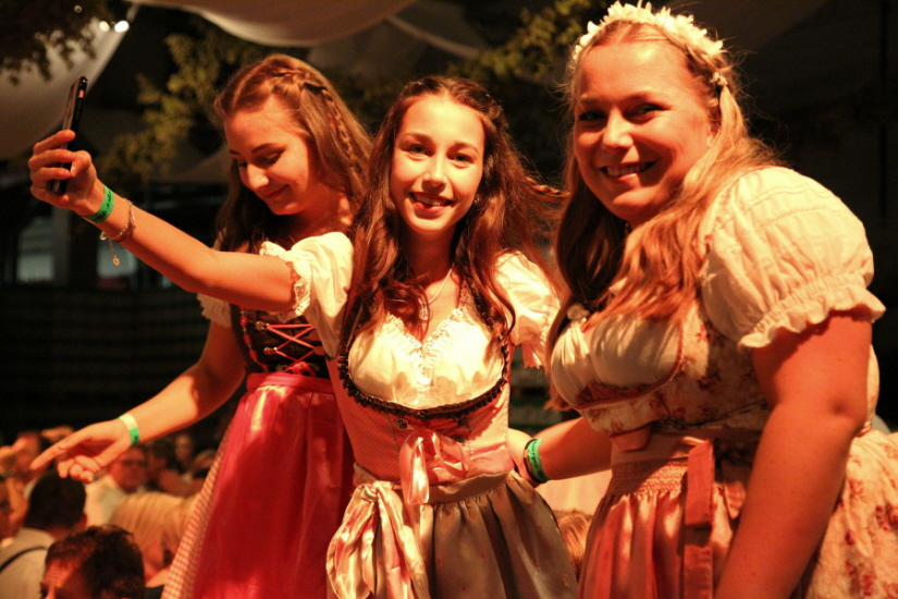Galerie 2017 Photo hpfixgal_gallerie_b_ierfest_14okt2016___3163_cr2_14_10_2016_20_59_32.jpg