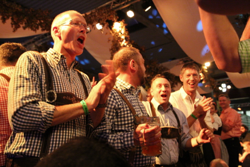 Galerie 2017 Photo hpfixgal_gallerie_b_ierfest_14okt2016___3219_cr2_14_10_2016_21_03_10.jpg