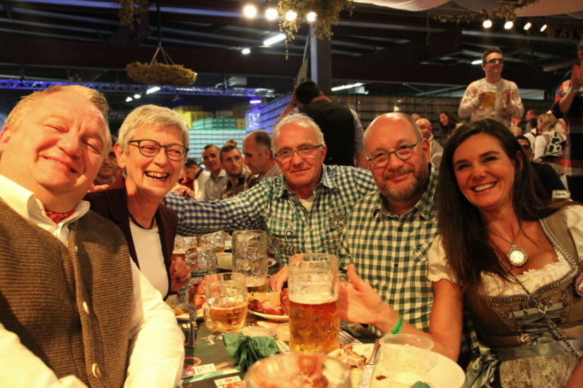 Galerie 2017 Photo hpfixgal_gallerie_b_ierfest_14okt2016___3257_cr2_14_10_2016_21_05_32.jpg