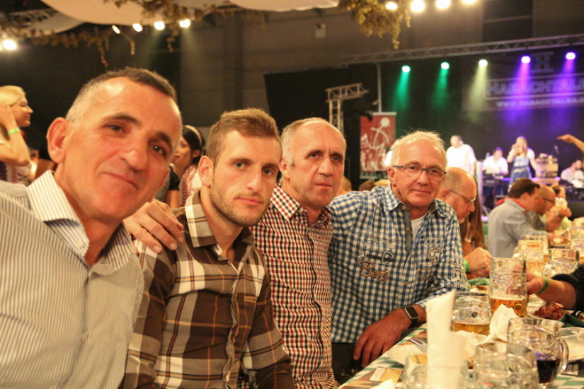 Galerie 2017 Photo hpfixgal_gallerie_b_ierfest_14okt2016___3261_cr2_14_10_2016_21_05_56.jpg