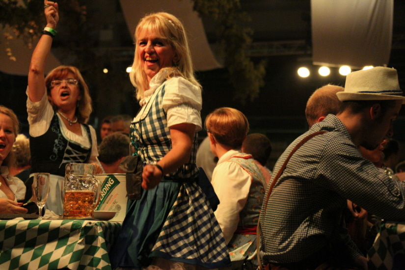 Galerie 2017 Photo hpfixgal_gallerie_b_ierfest_14okt2016___3482_cr2_14_10_2016_21_43_54.jpg